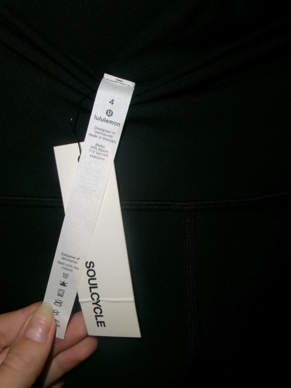 Lululemon brand new leggings size 4